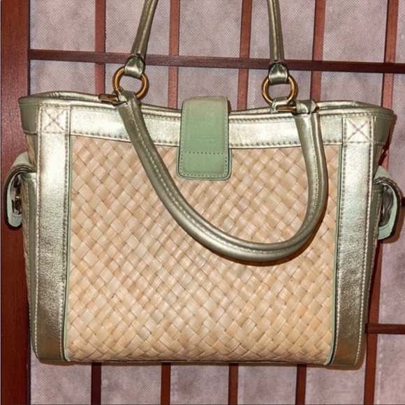 COPY - 👜RARE COACH TOTE 👜 - Picture 7 of 8